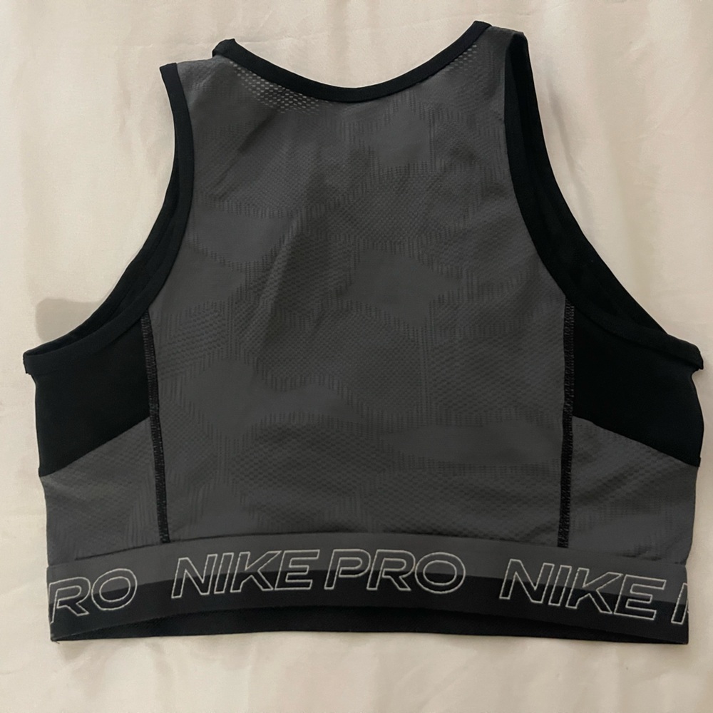 Nike Pro Charcoal and Black Athletic Crop Top
